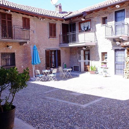 B&B La Corte Suites Salice Terme Ngoại thất bức ảnh