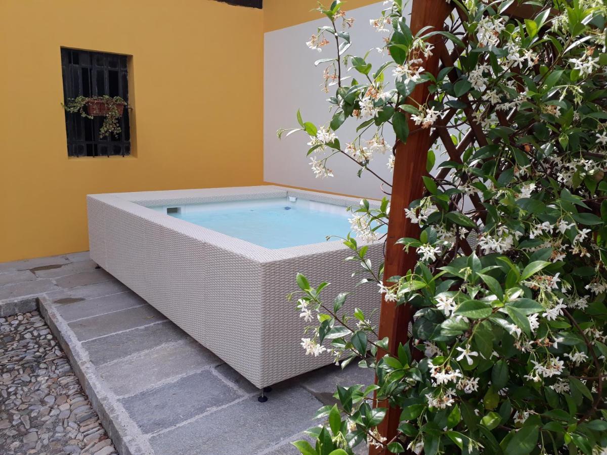 B&B La Corte Suites Salice Terme Ngoại thất bức ảnh